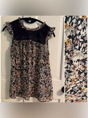 Modcloth Floral Sleeveless Top with Lace Detail Size Small